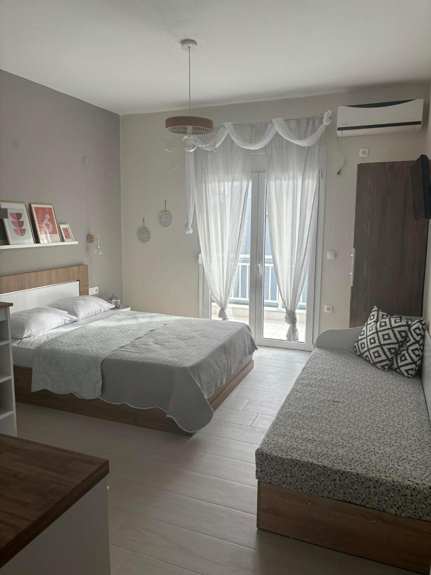 Our Home-Fully Renovated Apartments And Studios By The Sea Nikiti  Exterior photo
